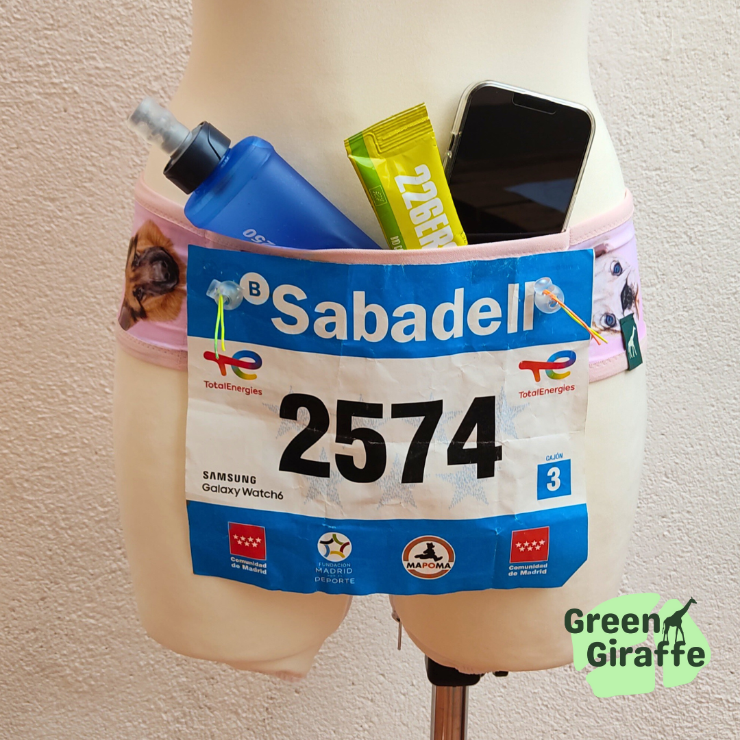 RunPouch Running Belt - Dogs - Green Giraffe