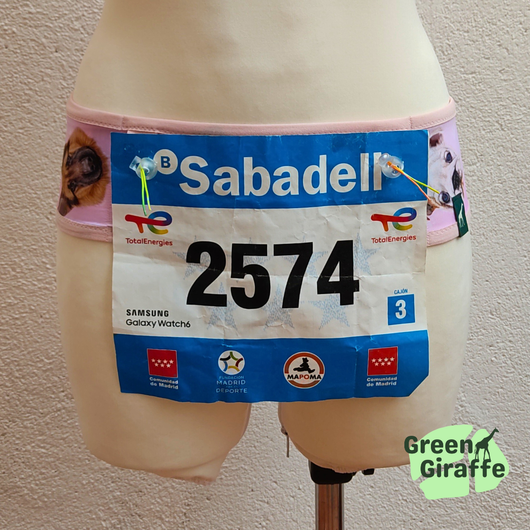 RunPouch Running Belt - Dogs - Green Giraffe