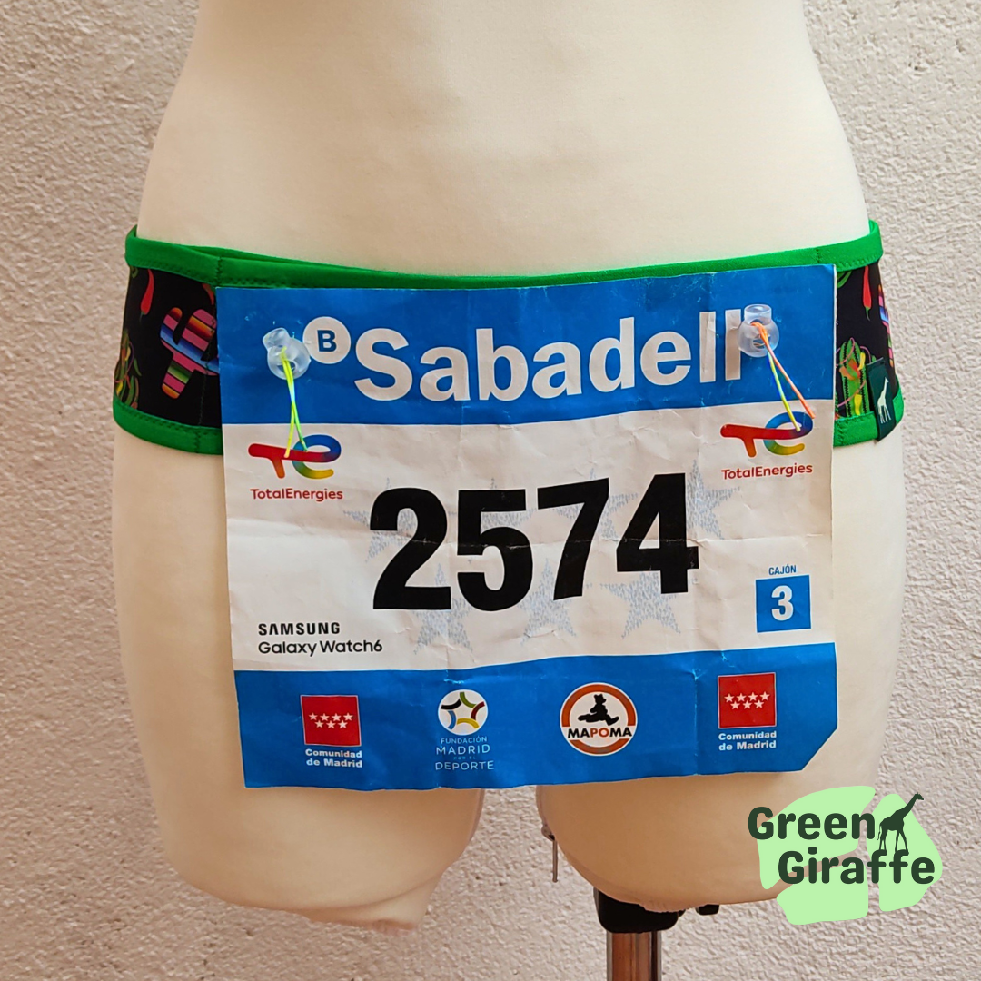 RunPouch Running Belt - Spicy | Bold & Energetic for Active Lifestyles - Green Giraffe