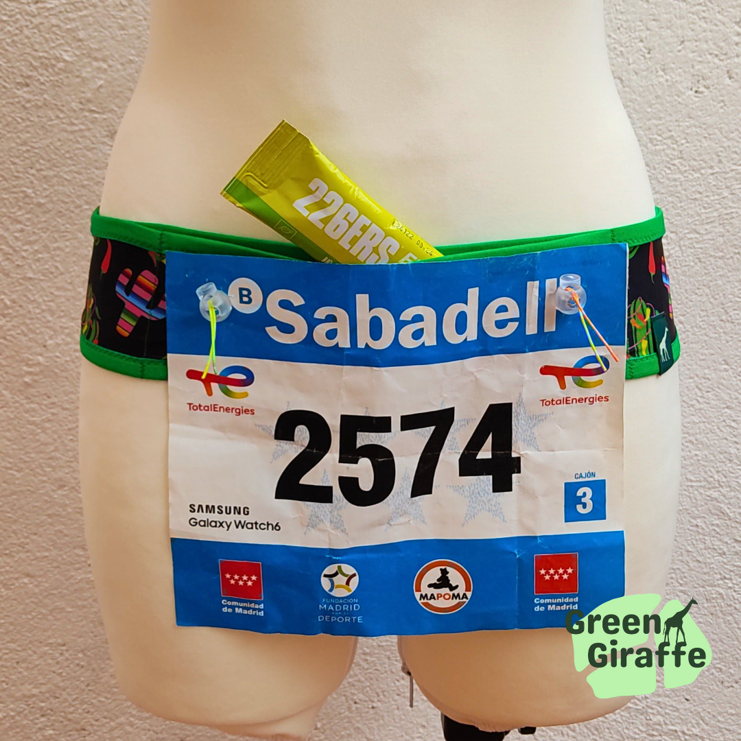 RunPouch Running Belt - Spicy | Bold & Energetic for Active Lifestyles - Green Giraffe