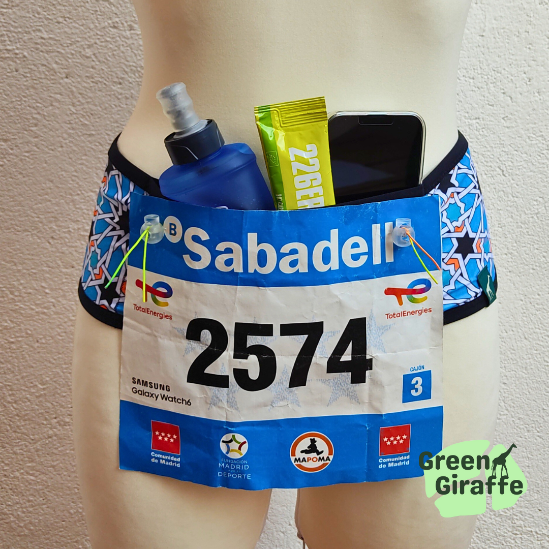 RunPouch Running Belt - Casablanca | Chic, Elegant & Functional for Active Lifestyles - Green Giraffe