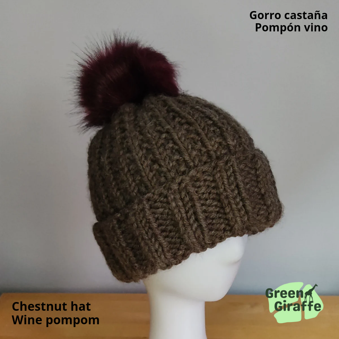 PomSwitch Woolly Hat - Green Giraffe