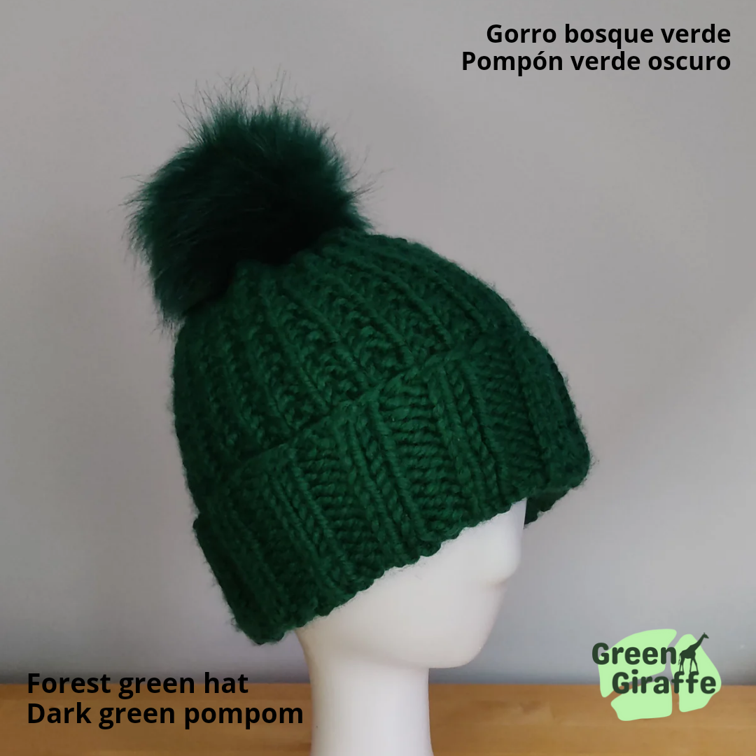 PomSwitch Woolly Hat - Green Giraffe