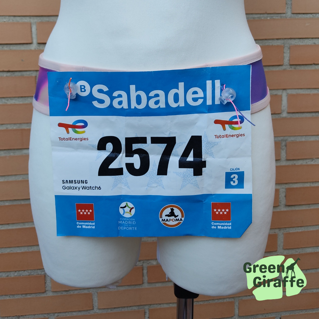 RunPouch Running Belt - Rainbow Fantasy | Colorful & Fun for Active Adventures - Green Giraffe