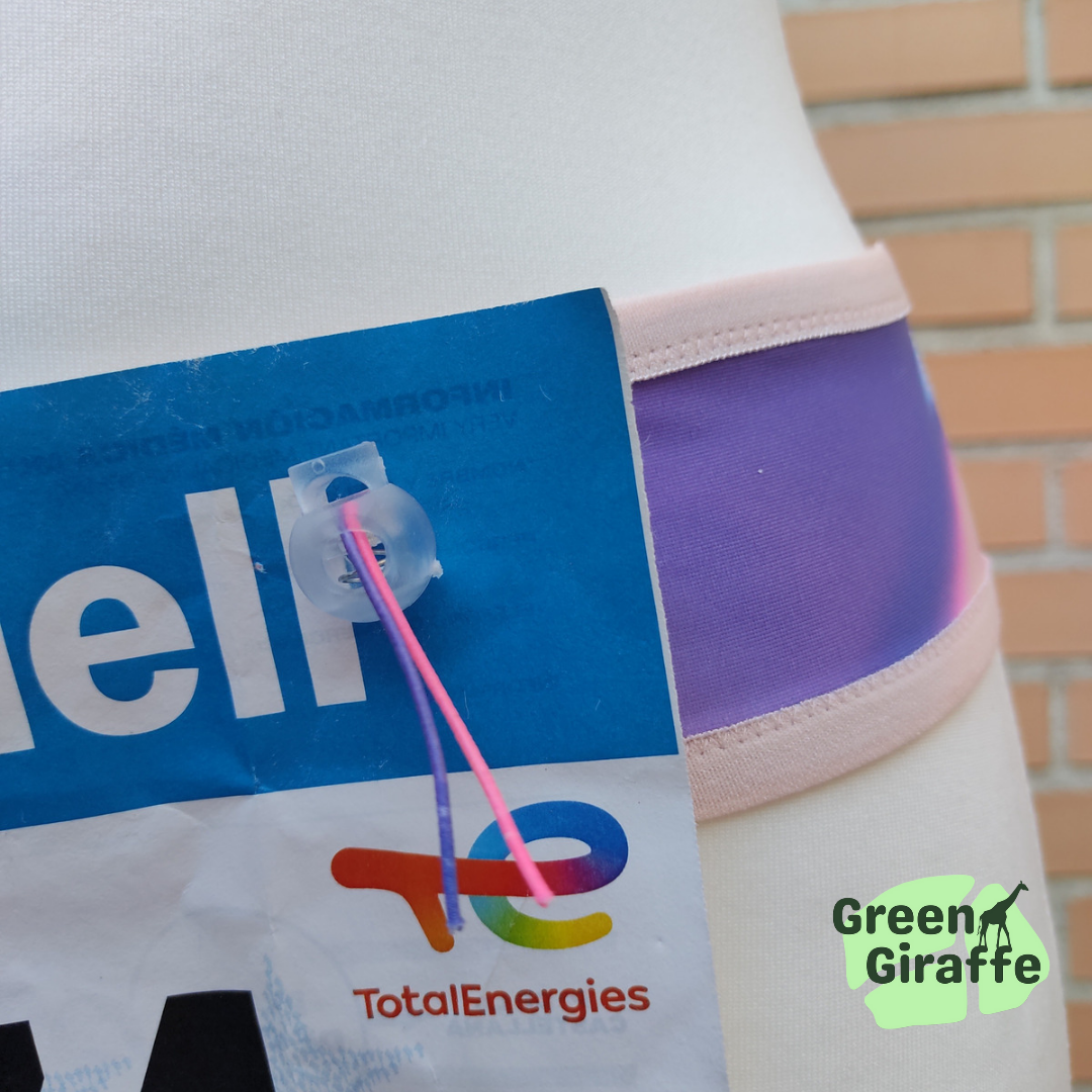 RunPouch Running Belt - Rainbow Fantasy | Colorful & Fun for Active Adventures - Green Giraffe