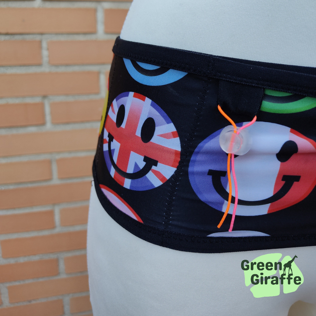 RunPouch Running Belt - One world - Green Giraffe