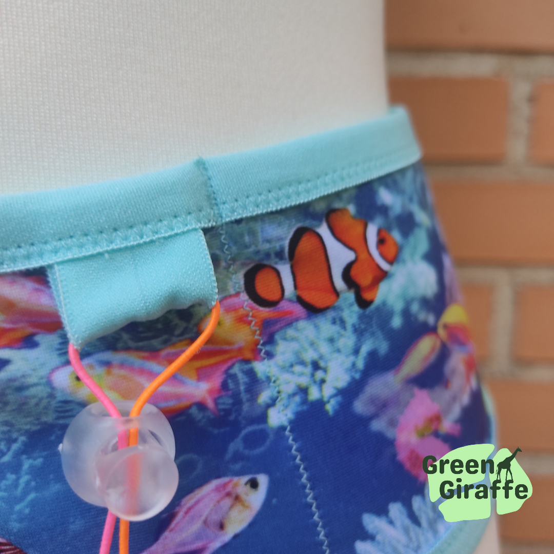 RunPouch Running Belt - Under the Sea | Marine-Inspired for Fitness Enthusiasts - Green Giraffe