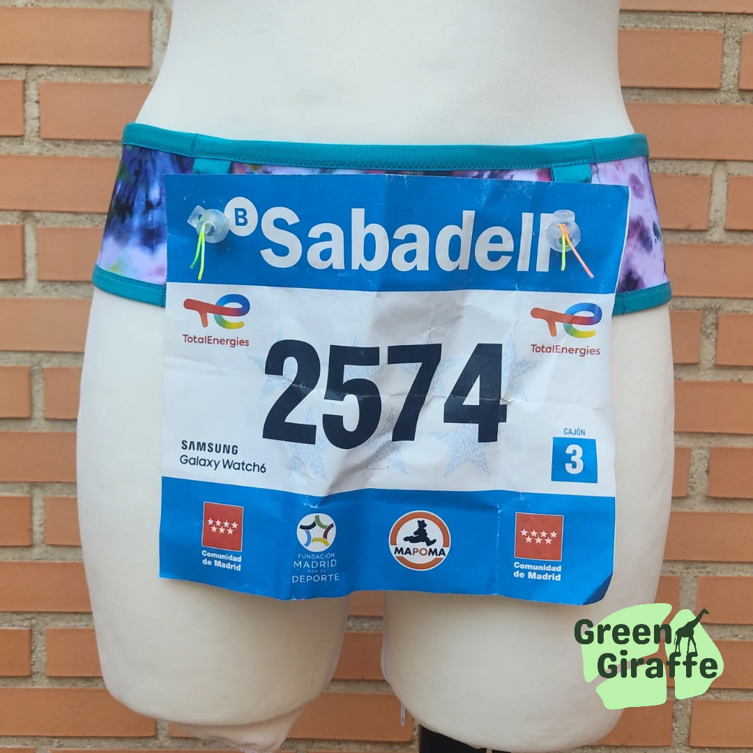 RunPouch Running Belt - Colour burst - Green Giraffe