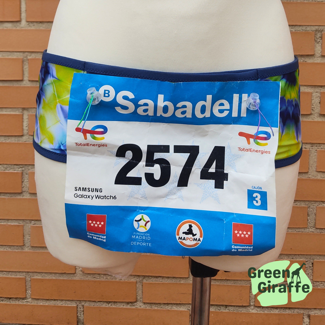 RunPouch Running Belt - Blue tie-dye for Active Lifestyles Runners - Green Giraffe