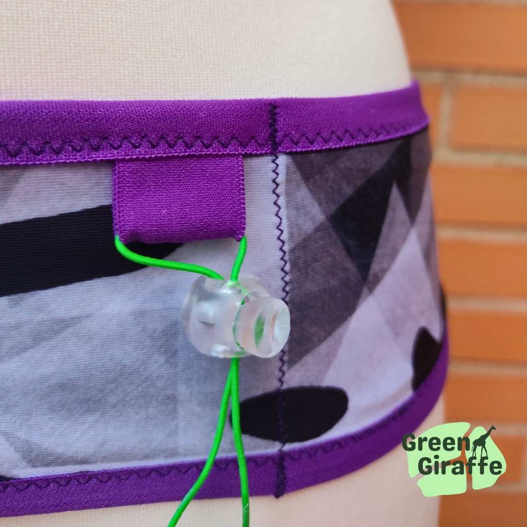 RunPouch Running Belt - Camouflage - Sleek & Practical for Everyday Adventures - Green Giraffe