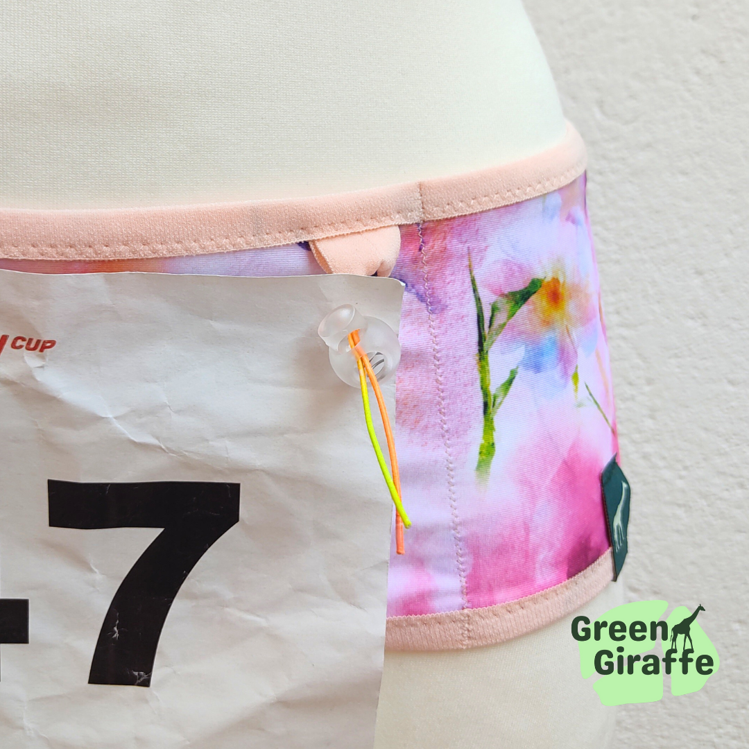 RunPouch Running Belt - Botanic - Green Giraffe