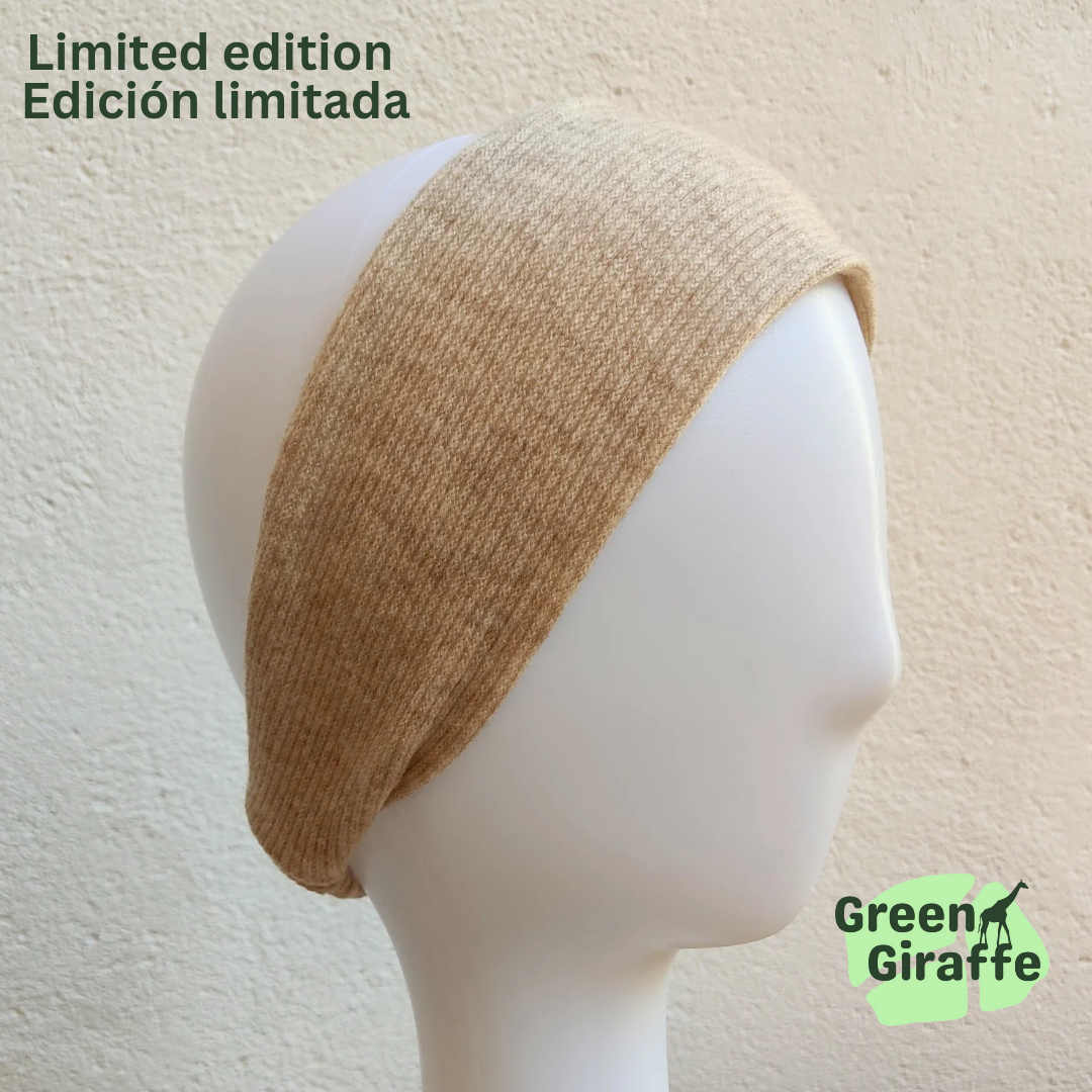 Lounge Headband, ultra-soft and breathable headband for relaxation and casual outings.