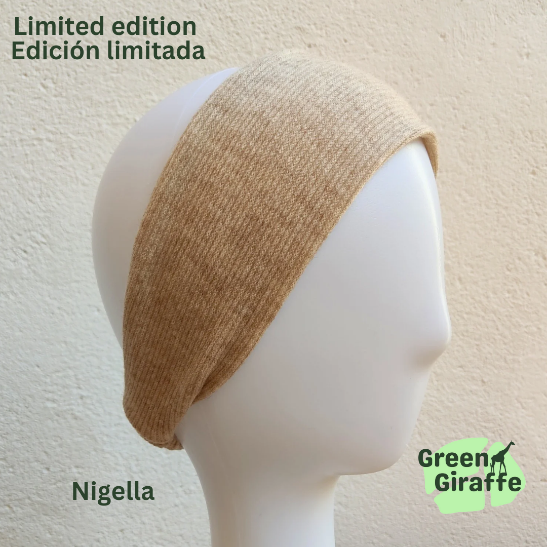 Lounge Headband, ultra-soft and breathable headband for relaxation and casual outings.