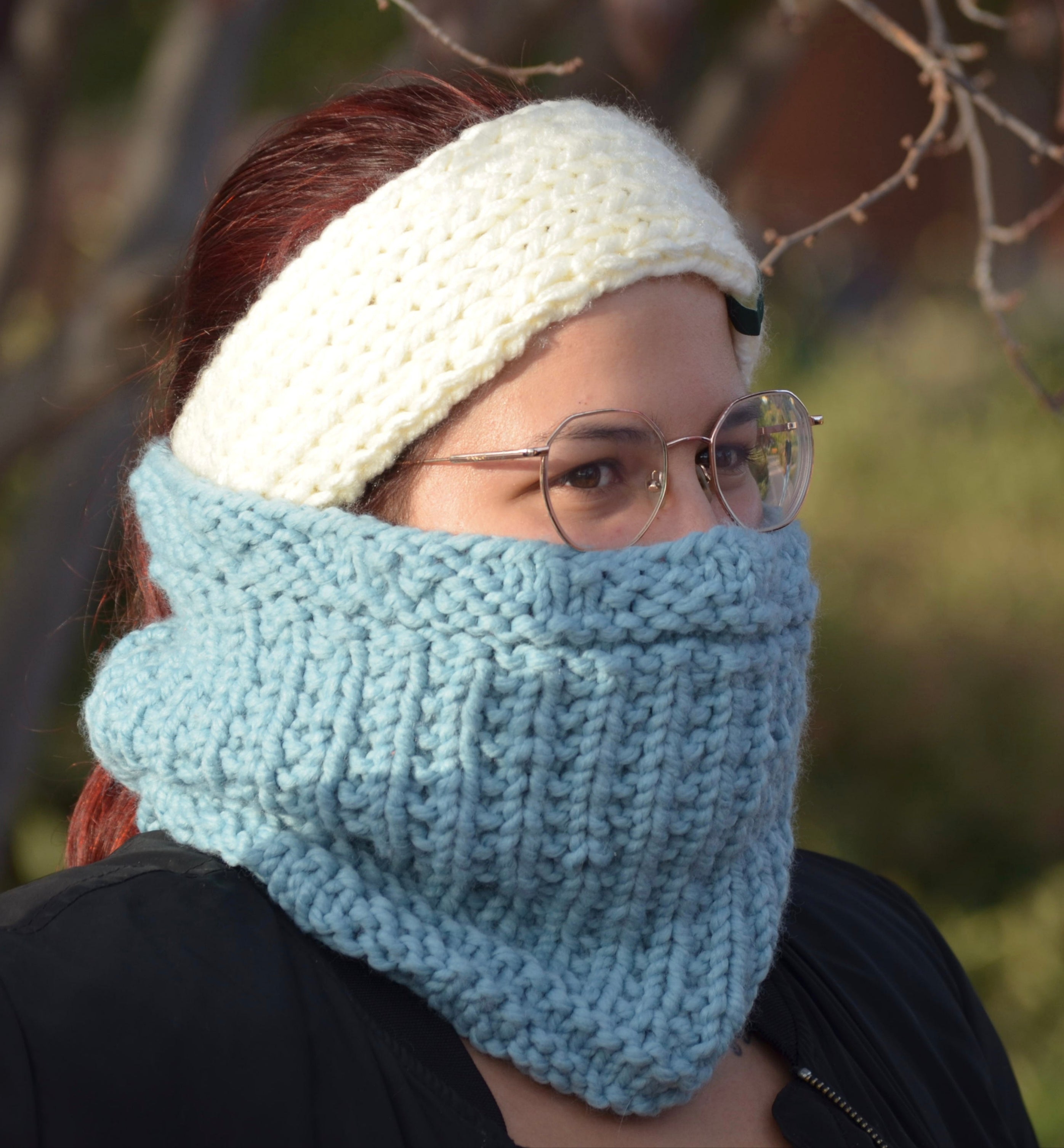 Woolly neck buff - Green Giraffe