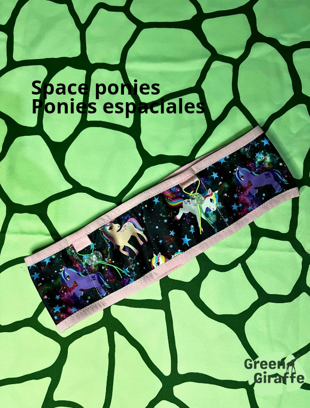 SAMPLE SALE | RunPouch Running Belt - Green Giraffe